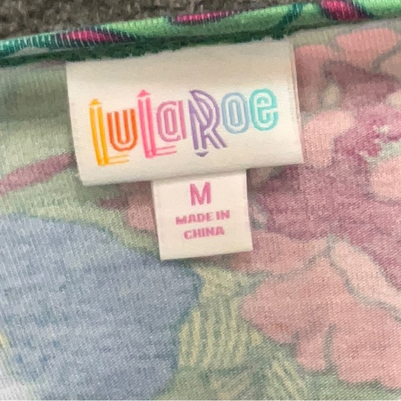 LuLaRoe Roses Floral Garden Party Oversized Irma High Low Tunic Blouse Size M - Picture 3 of 5